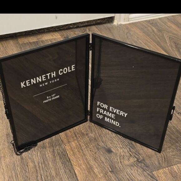 Kenneth Cole New York 8X10 Hinged Double Standing/Hanging Photo Frame - Picture 4 of 6